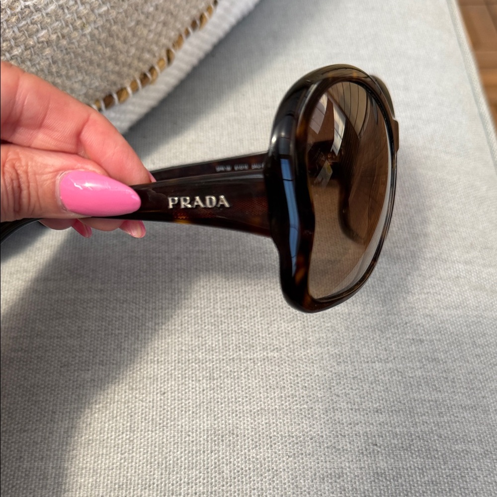 Prada Oversized Brown Tortoiseshell Sunglasses - image 5